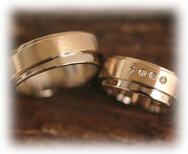 IM331 two tone wedding rings set yellow gold matted